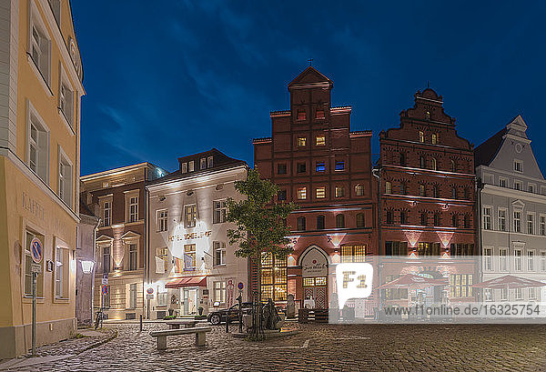 Germany  Mecklenburg-Western Pomerania  Stralsund  Hotel and restaurants in the evening