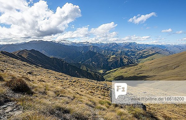 Hiking trail to Ben Lomond  views of mountains  Southern Alps  Otago  South Island  New Zealand  Oceania