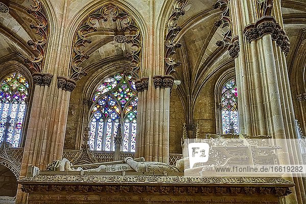 King João I and Queen Filipa de Lencastre tomb Founder?s Chapel Dominican Monastery of Batalha or Saint Mary of the Victory Monastery Batalha Leiria district Portugal Europe
