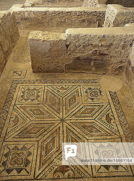 Spanien. Andalusien. Almedinilla. Nekropole von El Ruedo. Römisch. 4. bis 5. Jahrhundert. Mosaik.