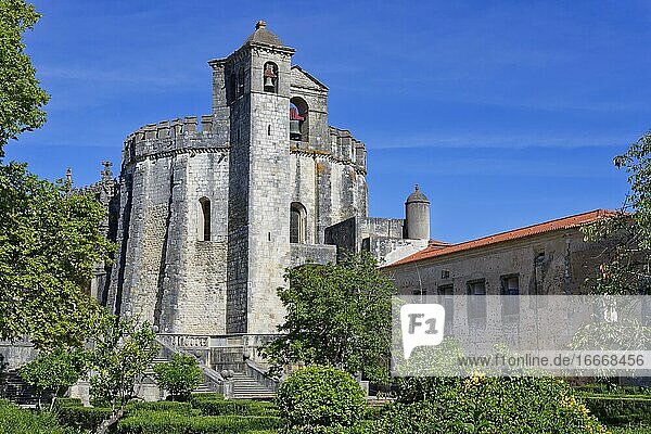 Burg und Kloster des Christusordens  Tomar  Bezirk Santarem  Portugal  Europa