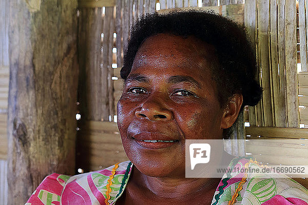 Erwachsene Frau in Lonorore  Vanuatu