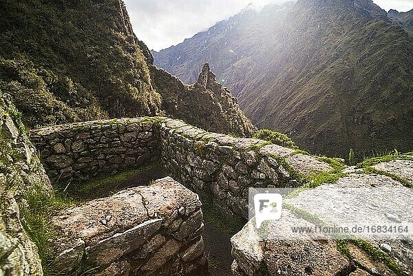 Inka-Ruinen eines Tambos namens Runkuraqay auf dem Inka-Pfad Trek Tag 3  Region Cusco  Peru
