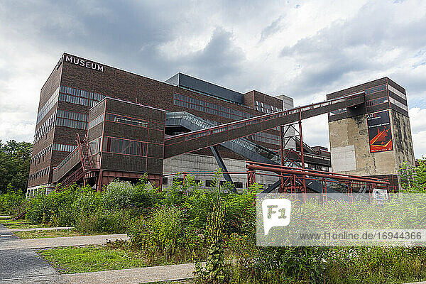 Industriekomplex Zeche Zollverein  UNESCO-Welterbe  Essen  Ruhrgebiet  Nordrhein-Westfalen  Deutschland  Europa