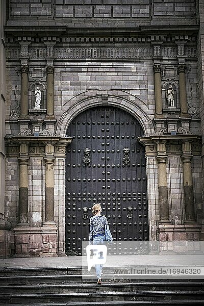 Basilika der Kathedrale von Lima  Plaza de Armas (Plaza Mayor)  Lima  Provinz Lima  Peru