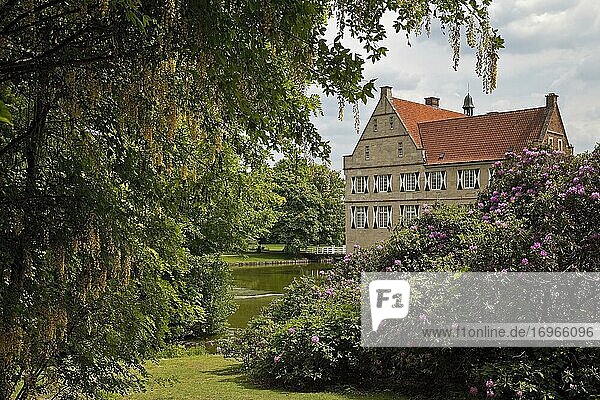 Burg Hülshoff  Geburtshaus der Dichterin Annette von Droste-Hülshoff  Havixbeck  Münsterland  Nordrhein-Westfalen  Deutschland  Europa