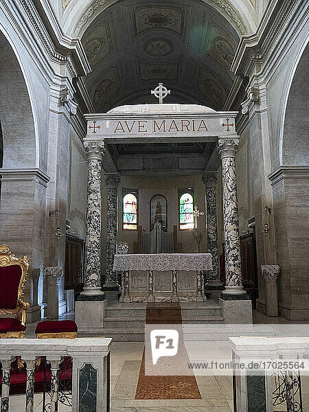 Kirche des allerheiligsten Erlösers in Arsoli  Latium  Italien