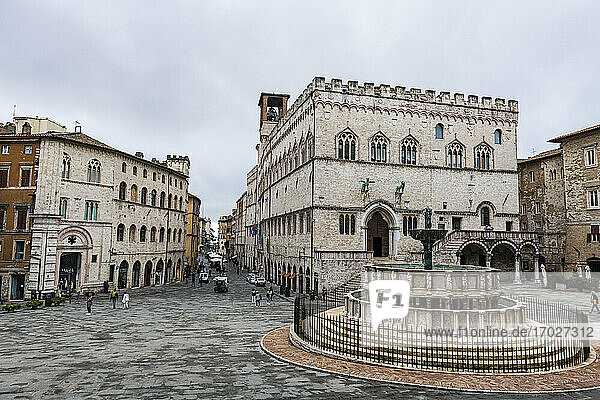 Palazzo dei Priori  historic center of Perugia  Umbria  Italy  Europe