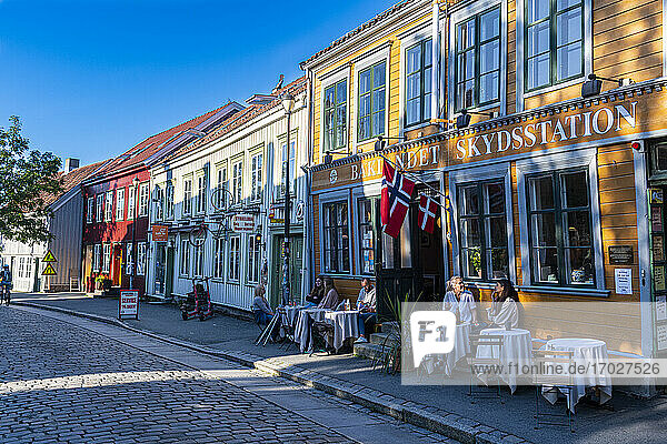 Alte Häuser im Viertel Brubakken  Trondheim  Norwegen  Skandinavien  Europa