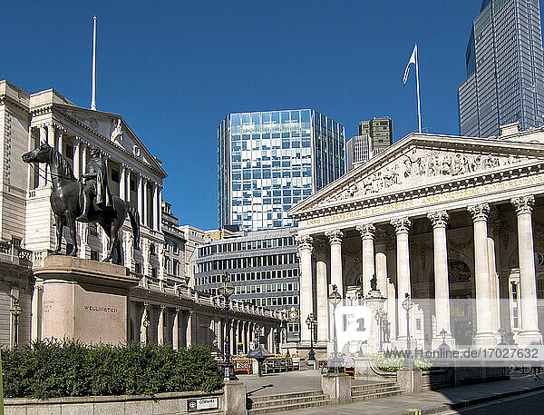 The Bank of England on Threadneedle Street  Royal Exchange and Cornhill  City of London  London  England  United Kingdom  Europe