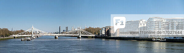 Battersea Bridge Panorama und Fluss Themse  London  England  Vereinigtes Königreich  Europa