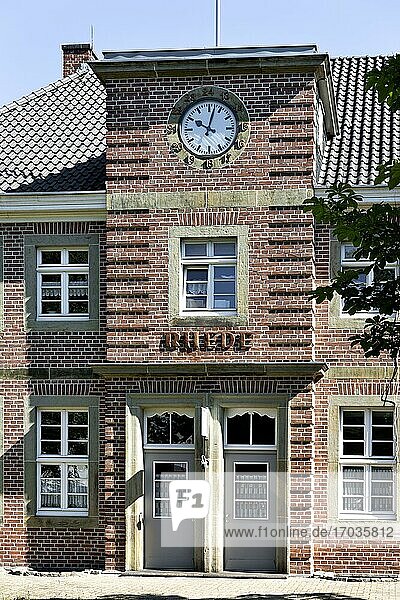 Alter Bahnhof  Empfangsgebäude  heute AWO-Begegnungsstätte  Rhede  Münsterland  Nordrhein-Westfalen  Deutschland  Europa