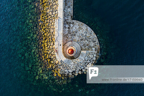Spanien  Balearische Inseln  Andratx  Blick aus dem Hubschrauber auf den Leuchtturm von Port D Andratx