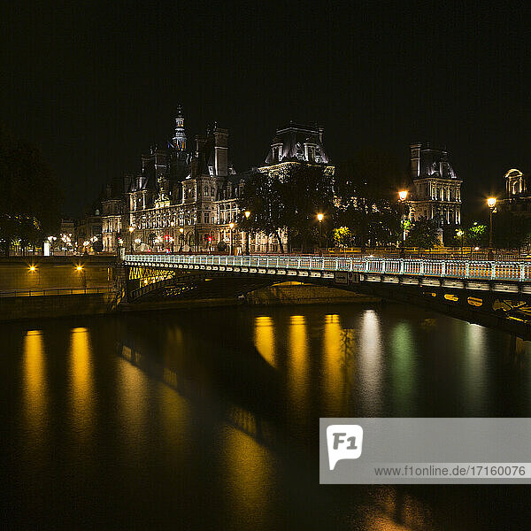 France  Ile-de-France  Paris  Pont dArcole and Hotel de Ville at night