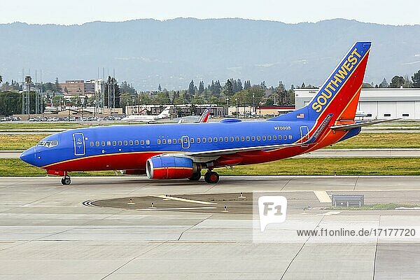 Ein Boeing 737-700 Flugzeug der Southwest Airlines mit dem Kennzeichen N700GS auf dem Flughafen San Jose (SJC)  USA  Nordamerika