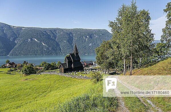 Urnes Stave Church and Cemetery  UNESCO World Heritage Site  Romanesque church from ca. 1130  Vestland  Norway  Europe