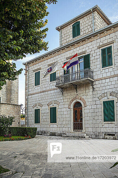 Kroatien  Dalmatien  Rathaus von Imotski