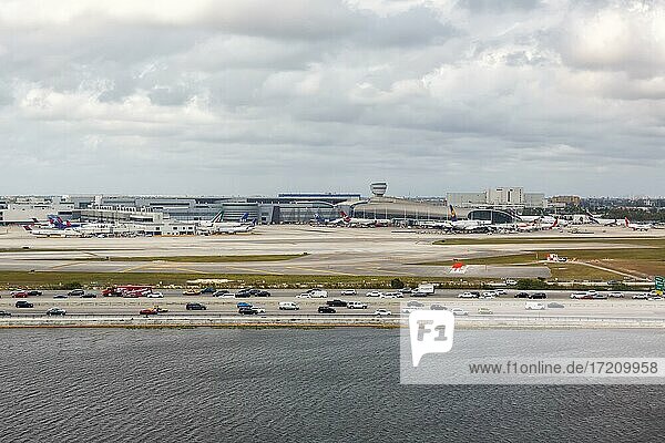 Übersicht Flughafen Miami  USA  Nordamerika