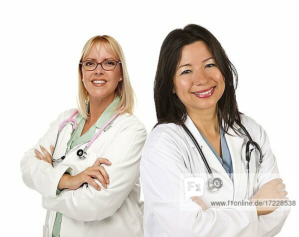 Zwei weibliche Ärzte oder Krankenschwestern isoliert auf einem weißen Hintergrund