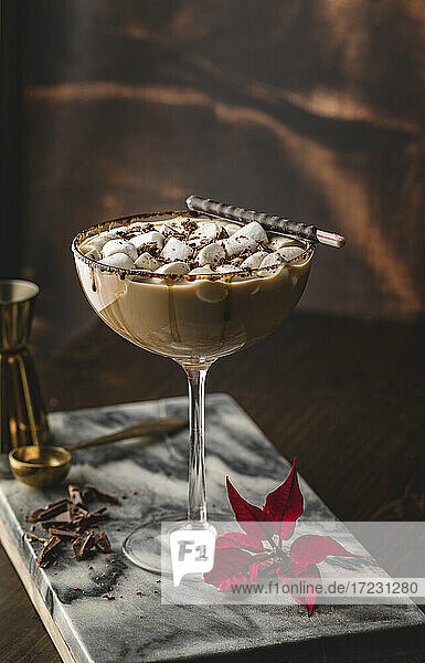 Schokoladen-Martini mit Mini-Marshmallows