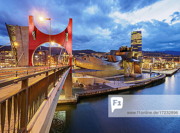 La Salve Bridge and The Guggenheim Museum at dusk  Bilbao  Biscay  Basque Country  Spain  Europe