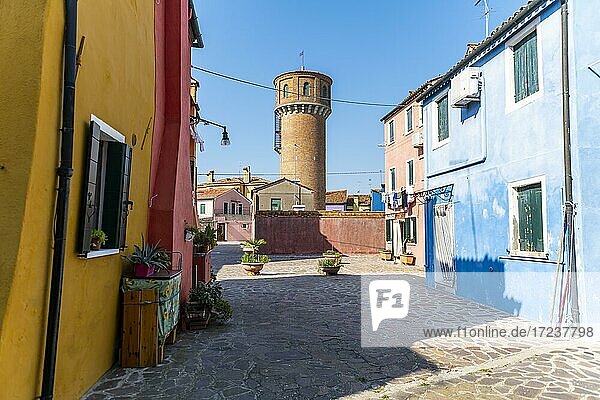 Bunte Häuser  farbenprächtige Hausfassaden  Insel Burano  Venedig  Venetien  Italien  Europa