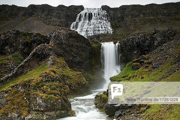 Wasserfall  Dynjand  Vestfirðir  Westfjorde  Nord-West-Island  Island  Europa