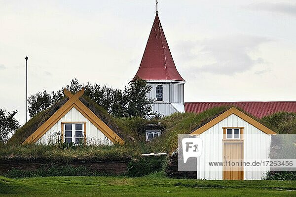 Gehöft  Grassodenhäuser  Torfhäuser mit Kirche  Museumsdorf  Glaumbær  Nord-Island  Island  Europa
