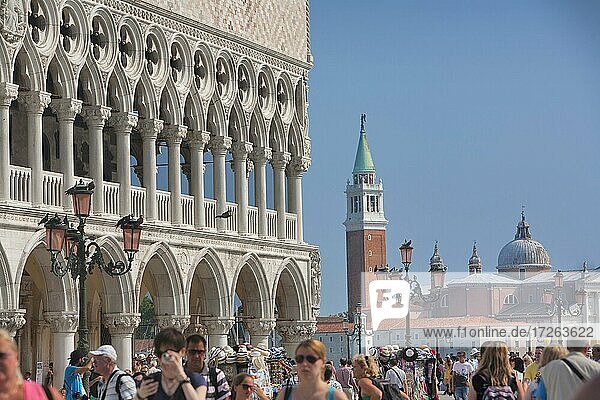 Dogenpalast auf dem Markusplatz  Venedig  Italien  Europa