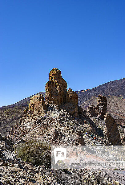 Spain  Santa Cruz de Tenerife  Clear blue sky over Roques de Garcia formation in Teide National Park