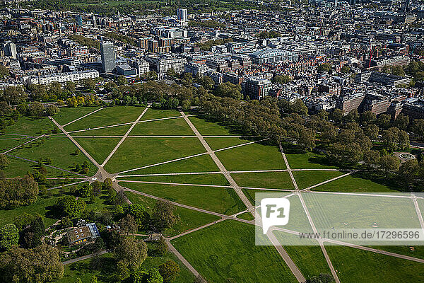 UK  London  Luftaufnahme von Hyde Park und Stadt