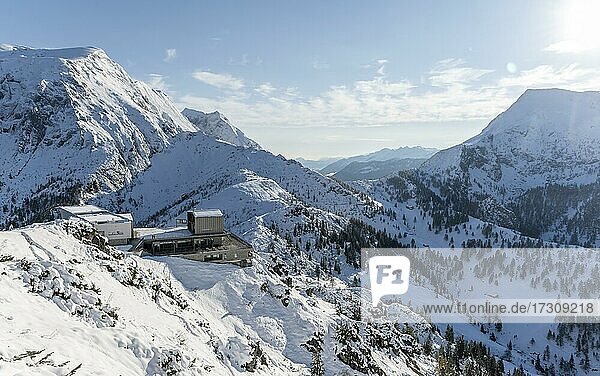 Jennerbahn im Winter  Nationalpark Berchtesgaden  Berchtesgadener Alpen  Schönau am Königssee  Berchtesgadener Land  Bayern  Deutschland  Europa