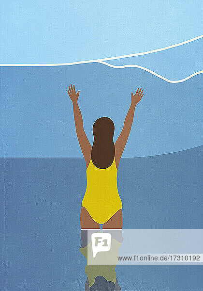 Glückliche Frau im Badeanzug waten in blauen Ozean