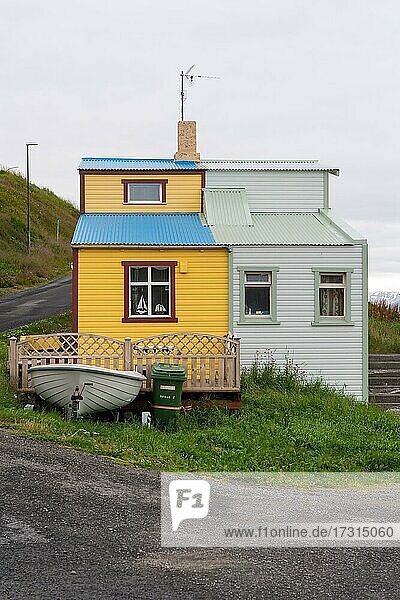Kleine Reihenhäuser  Hofsós  Nordisland  Island  Europa