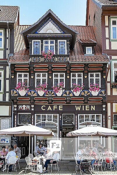 Fachwerkhaus Cafe Wien in der Innenstadt von Wernigerode  Sachsen-Anhalt  Deutschland  Europa