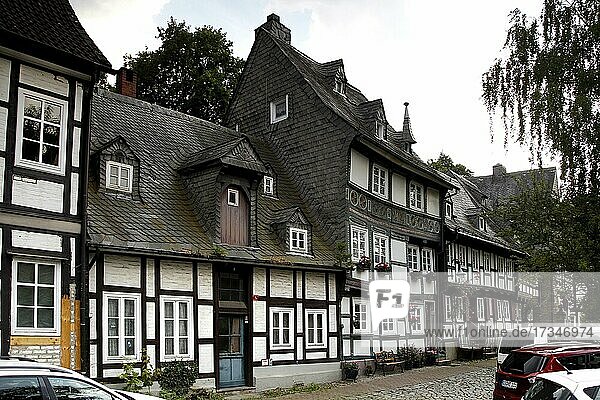 Liebfrauengasse  Fachwerkhäuser  Altstadt  UNESCO-Weltkulturerbe  Goslar  Harz  Niederssachsen  Deutschland  Europa