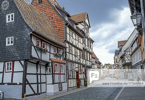 Fachwerkhäuser in der Altstadt von Quedlinburg  Sachsen-Anhalt  Deutschland  Europa