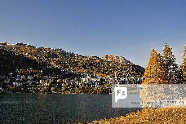 St.Moritz im Herbst mit St. Moritzersee  Engadin  Graubünden  Schweiz  Europa