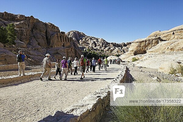 Tourists on their way to the Siq  Gorge  Petra  UNESCO World Heritage Site  Kingdom of Jordan