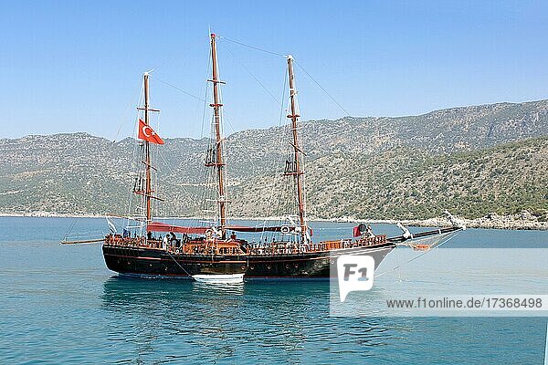 Dreimaster Segelschiff  Ägäis  Demre  Türkei  Asien