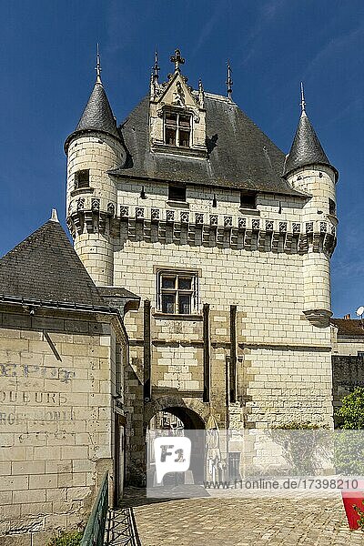 Das Tor der Cordeliers in der königlichen Stadt Loches  Departement Indre-et-Loire  Centre Val de Loire  Frankreich  Europa