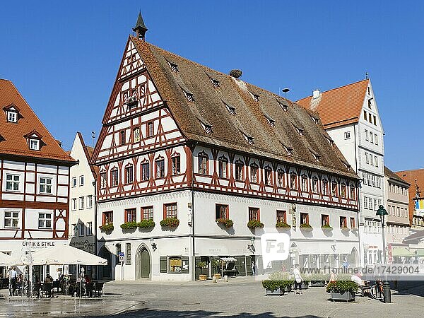 Tanzhaus am Marktplatz  Nördlingen  Schwaben  Bayern  Deutschland  Europa