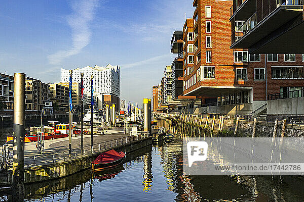 Germany  Hamburg  Canal in Am Sandtorkai with Elbphilharmonie in background