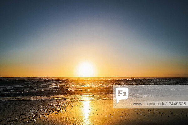 sea ??landscape on the beach at sunset