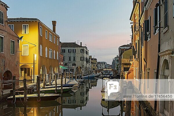 Canal Vena bei Nacht  Chioggia  Venedig  Italien  Europa