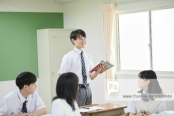 Japanese school students in the classroom