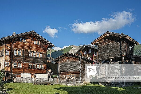 Historischer Ortskern mit Walliser Holzhäusern  Bellwald  Wallis  Schweiz  Europa