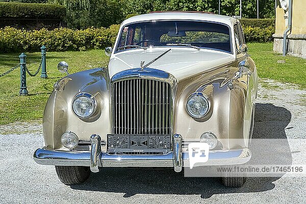Oldtimer Bentley S1 SDN James Young Baujahr 1956  4 Gänge  4.887 ccm Hubraum  1.425 kg Gewicht  6 Zylinder  120 km/h  Stift Neuberg  Österreich  Europa