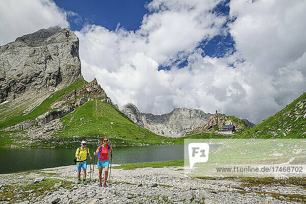 Tourists hiking at Wolayer Lake  Carinthia  Austria
