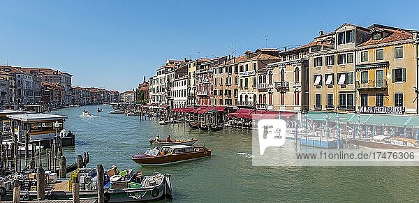 Boats on Grand Canal  Canal Grande  Venice  Italy  Europe